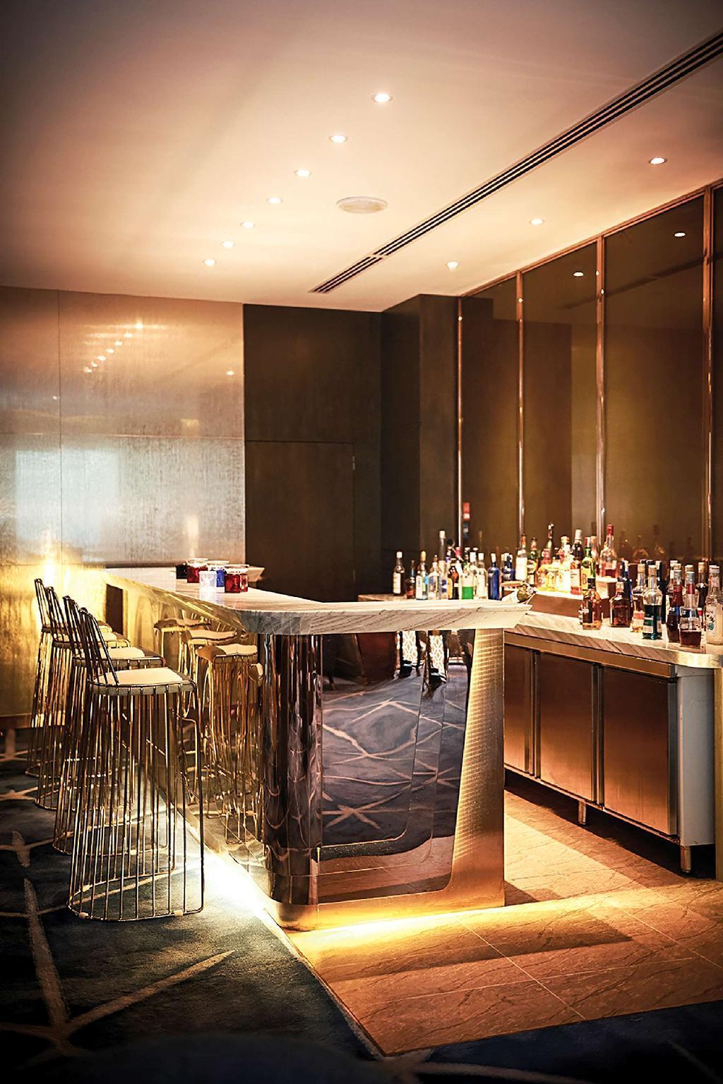 吉隆坡帝盛酒店 外观 照片 The bar at the 101 Lounge