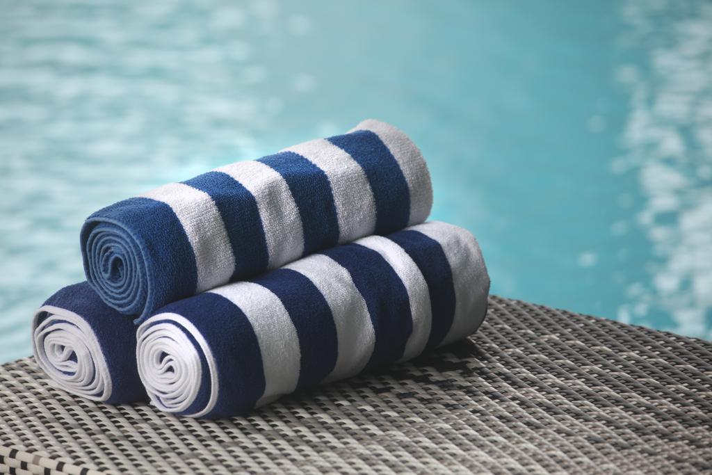 吉隆坡帝盛酒店 外观 照片 A rolled beach towel