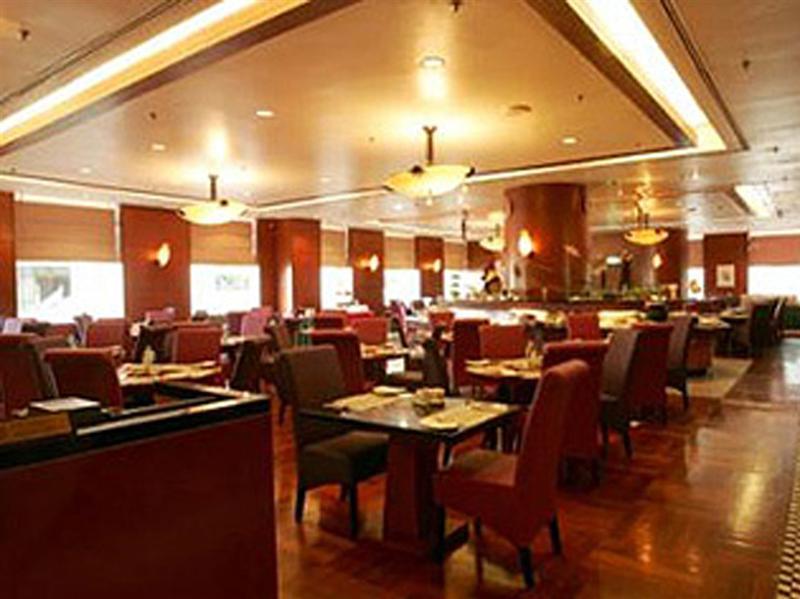 吉隆坡帝盛酒店 外观 照片 The interior of the restaurant