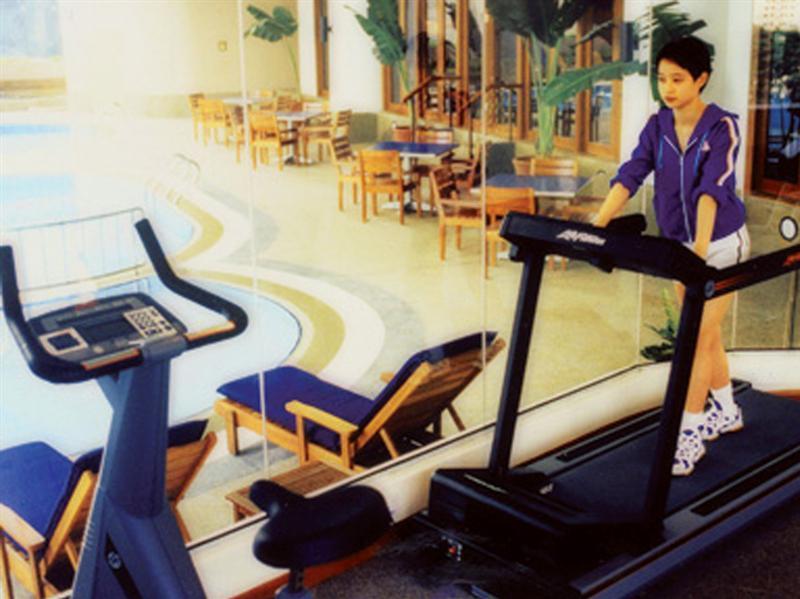 吉隆坡帝盛酒店 外观 照片 A treadmill