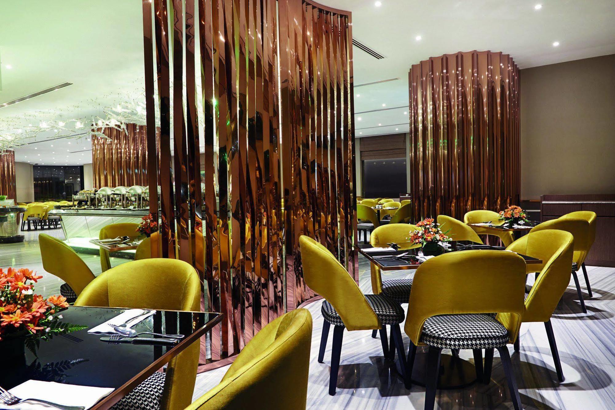 吉隆坡帝盛酒店 外观 照片 The interior of the lounge