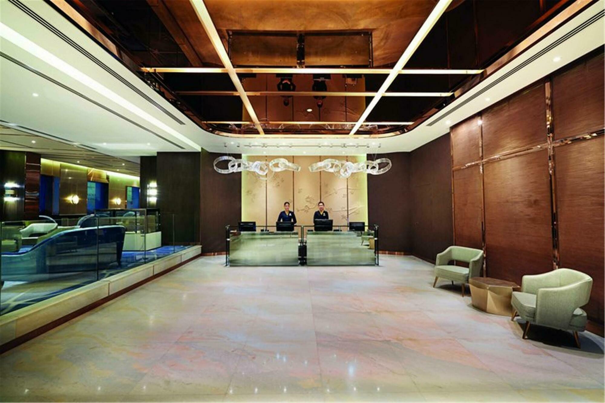 吉隆坡帝盛酒店 外观 照片 The lobby of the hotel
